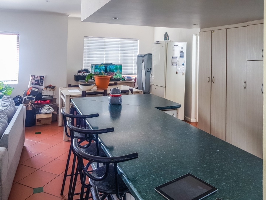 To Let 3 Bedroom Property for Rent in Bothasig Western Cape